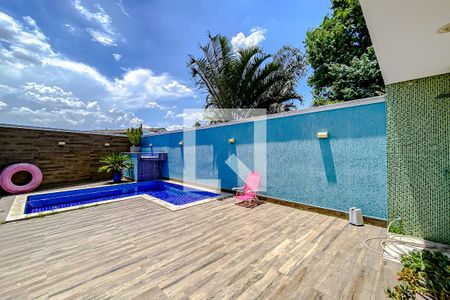 Casa à venda com 480m², 4 quartos e 10 vagasÁrea externa