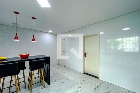 Casa à venda com 480m², 4 quartos e 10 vagasCozinha