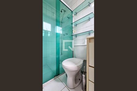 Apartamento para alugar com 65m², 2 quartos e 2 vagas Apartamento para alugar com 65m², 2 quartos e 2 vagasBanheiro da Suíte