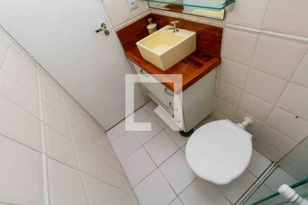 Casa de condomínio para alugar com 113m², 3 quartos e 2 vagasBanheiro 1