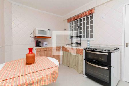 Casa de condomínio para alugar com 113m², 3 quartos e 2 vagasCozinha