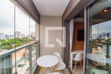 Varanda de kitnet/studio à venda com 1 quarto, 26m² em Santo Amaro, São Paulo