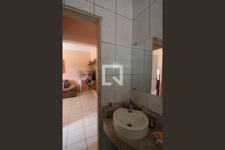 Casa à venda com 250m², 2 quartos e 3 vagasBanheiro