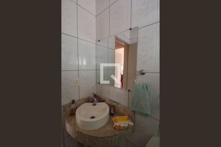 Casa à venda com 250m², 2 quartos e 3 vagasBanheiro