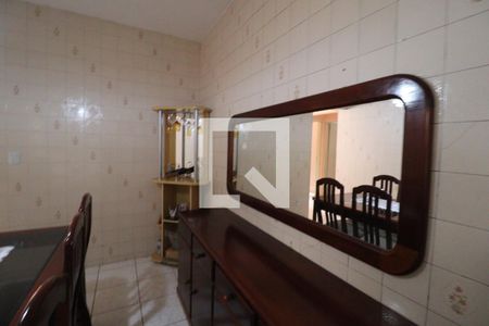 Casa à venda com 250m², 2 quartos e 3 vagasCozinha e Área de Serviço