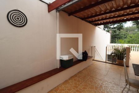 Casa à venda com 250m², 2 quartos e 3 vagasQuintal