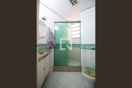 Apartamento à venda com 210m², 4 quartos e 1 vaga Apartamento à venda com 210m², 4 quartos e 1 vagaBanheiro da Suíte