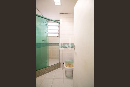 Apartamento à venda com 210m², 4 quartos e 1 vaga Apartamento à venda com 210m², 4 quartos e 1 vagaBanheiro da Suíte