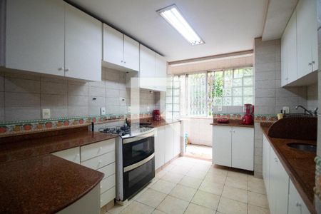 Apartamento à venda com 210m², 4 quartos e 1 vaga Apartamento à venda com 210m², 4 quartos e 1 vagaCozinha