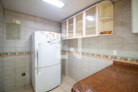 Apartamento à venda com 210m², 4 quartos e 1 vaga Apartamento à venda com 210m², 4 quartos e 1 vagaCopa da Cozinha