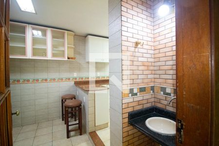 Apartamento à venda com 210m², 4 quartos e 1 vaga Apartamento à venda com 210m², 4 quartos e 1 vagaCopa da Cozinha