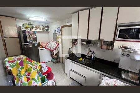 Apartamento para alugar com 128m², 2 quartos e 2 vagas Apartamento para alugar com 128m², 2 quartos e 2 vagasCozinha