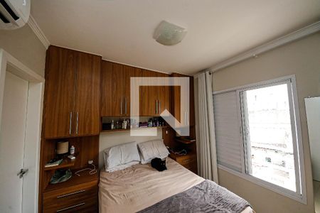 Casa de condomínio à venda com 130m², 3 quartos e 2 vagasSuíte