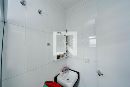 Casa de condomínio à venda com 130m², 3 quartos e 2 vagasBanheiro