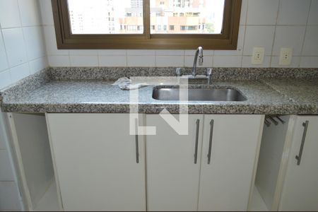 Apartamento à venda com 110m², 3 quartos e 2 vagasCozinha