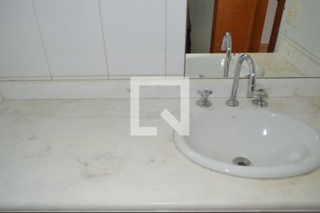 Apartamento à venda com 110m², 3 quartos e 2 vagasBanheiro