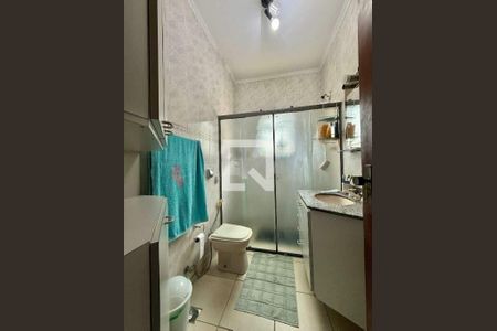 Casa à venda com 131m², 3 quartos e 5 vagas