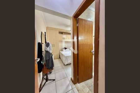 Casa à venda com 131m², 3 quartos e 5 vagas