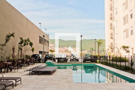 Apartamento para alugar com 60m², 2 quartos e sem vagaÁrea comum - Piscina