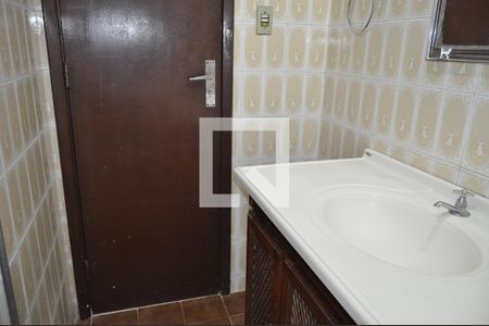 Casa para alugar com 98m², 2 quartos e sem vagaBanheiro