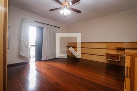 Casa à venda com 440m², 3 quartos e 8 vagasSuite