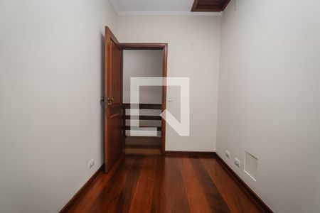 Casa à venda com 440m², 3 quartos e 8 vagasEscritório
