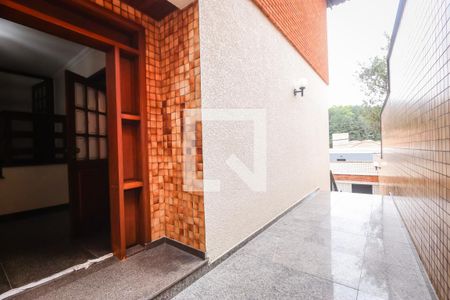 Casa à venda com 440m², 3 quartos e 8 vagasQuintal