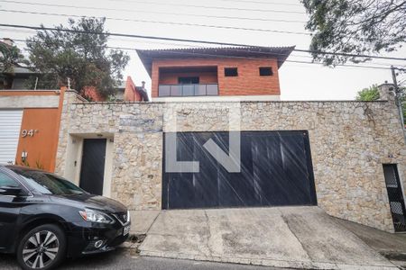 Casa à venda com 440m², 3 quartos e 8 vagas Casa à venda com 440m², 3 quartos e 8 vagasFachada da Casa