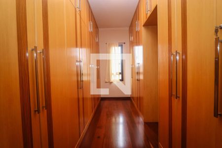 Casa à venda com 440m², 3 quartos e 8 vagasCloset da Suite