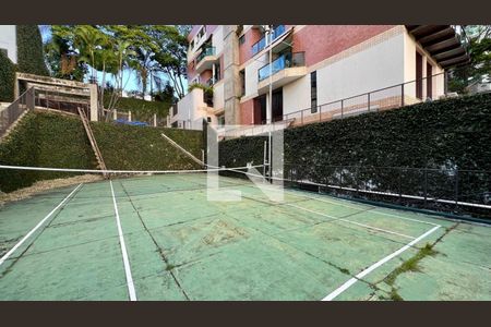 Apartamento à venda com 300m², 4 quartos e 4 vagas Apartamento à venda com 300m², 4 quartos e 4 vagasQuadra