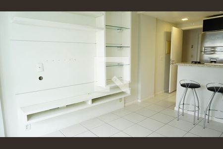 Sala de apartamento para alugar com 1 quarto, 42m² em Jacarepaguá, Rio de Janeiro