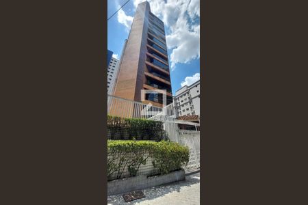 Apartamento à venda com 272m², 4 quartos e 4 vagasFachada