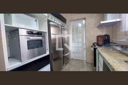 Apartamento à venda com 272m², 4 quartos e 4 vagasCozinha