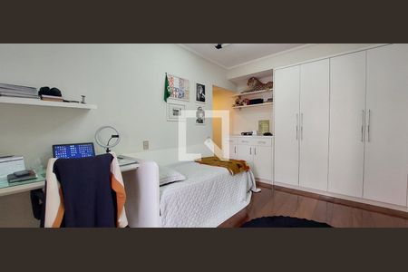 Apartamento à venda com 272m², 4 quartos e 4 vagasQuarto 4 suíte