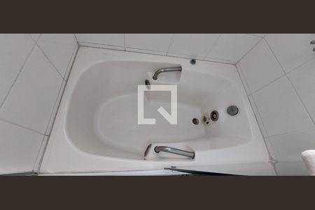 Apartamento à venda com 272m², 4 quartos e 4 vagasBanheiro Quarto 4 suíte