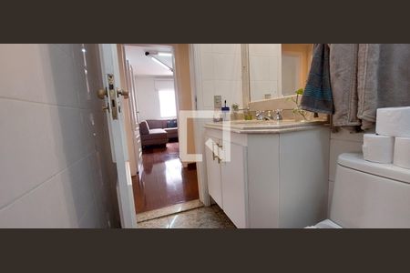 Apartamento à venda com 272m², 4 quartos e 4 vagasBanheiro 3