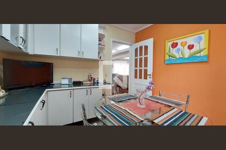 Apartamento à venda com 272m², 4 quartos e 4 vagasCopa