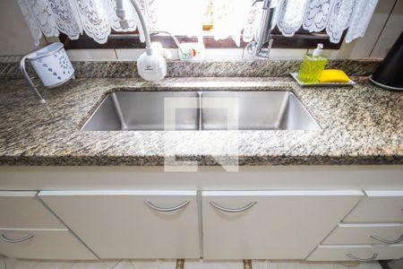 Casa à venda com 293m², 3 quartos e 3 vagas Casa à venda com 293m², 3 quartos e 3 vagasCozinha