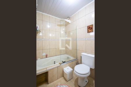 Casa à venda com 293m², 3 quartos e 3 vagas Casa à venda com 293m², 3 quartos e 3 vagasBanheiro da Suíte