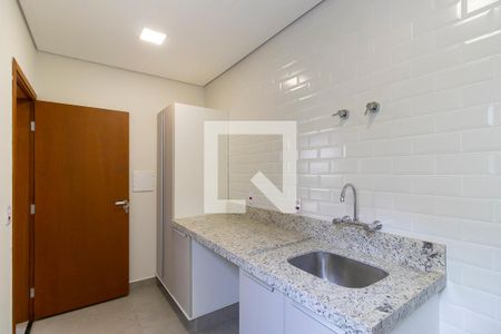 Casa de condomínio à venda com 300m², 3 quartos e 4 vagas Casa de condomínio à venda com 300m², 3 quartos e 4 vagasÁrea de serviço