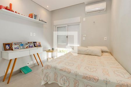 Casa à venda com 416m², 4 quartos e 4 vagasSuíte 4