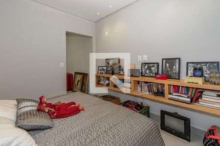 Casa à venda com 416m², 4 quartos e 4 vagasSuíte 1