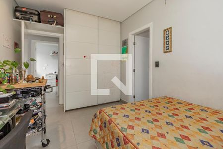 Casa à venda com 416m², 4 quartos e 4 vagasSuíte 3