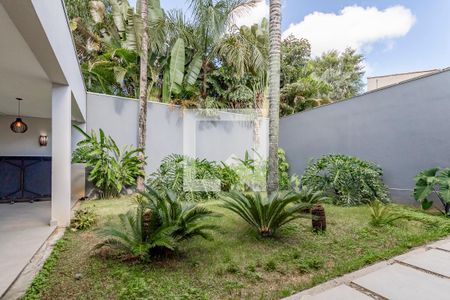 Casa à venda com 416m², 4 quartos e 4 vagasJardim
