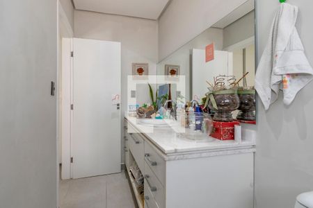 Casa à venda com 416m², 4 quartos e 4 vagasBanheiro da Suíte 3