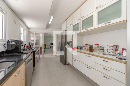 Casa à venda com 416m², 4 quartos e 4 vagasCozinha