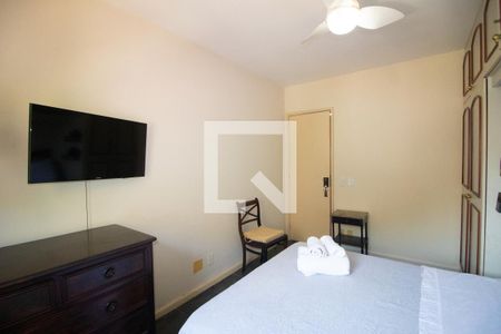 Quarto 1 de apartamento à venda com 2 quartos, 68m² em Copacabana, Rio de Janeiro