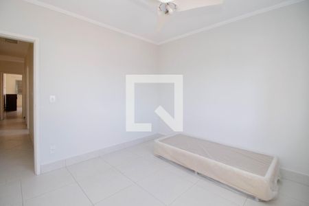 Casa à venda com 220m², 3 quartos e 5 vagas Casa à venda com 220m², 3 quartos e 5 vagasQuarto