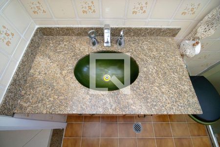 Casa à venda com 220m², 3 quartos e 5 vagas Casa à venda com 220m², 3 quartos e 5 vagasBanheiro