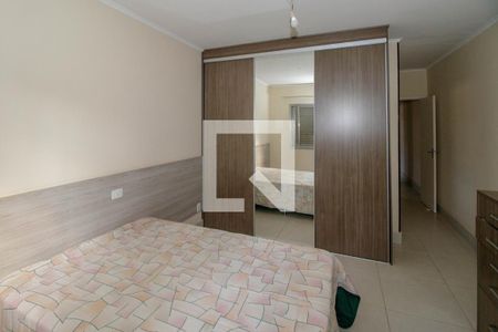 Casa à venda com 220m², 3 quartos e 5 vagas Casa à venda com 220m², 3 quartos e 5 vagasSuíte